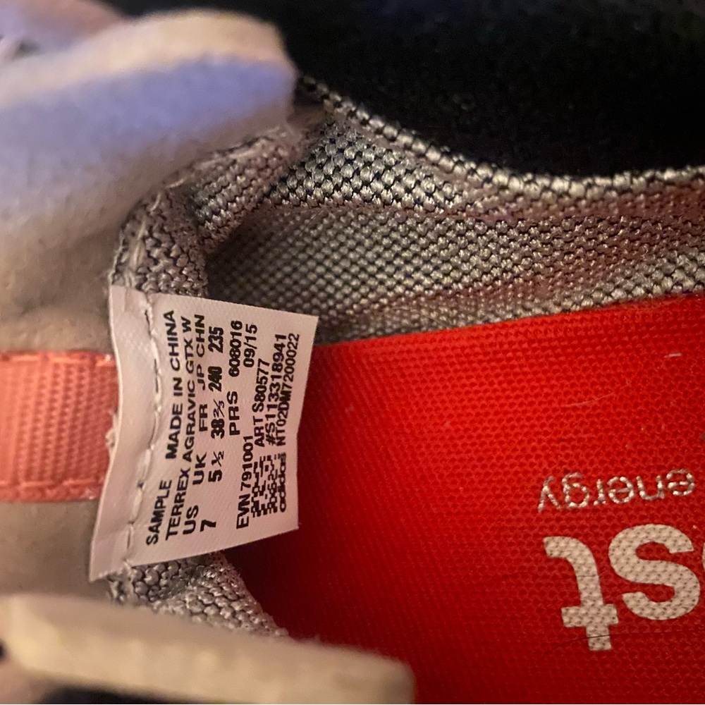 Adidas Terrex 285 Boost Women’s 7 - Picture 3 of 7